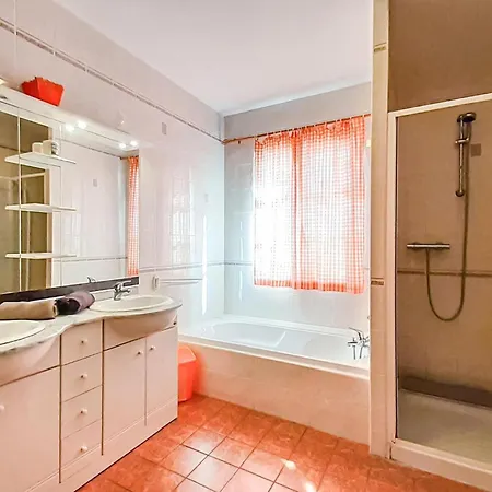 Cozy In With Wifi Alette