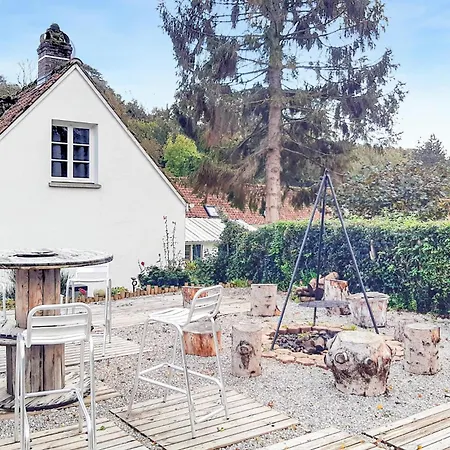 Cozy In With Wifi Alette